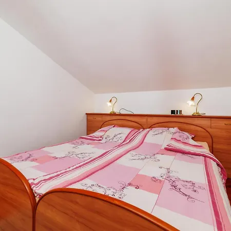 Rasa Apartman Malinska