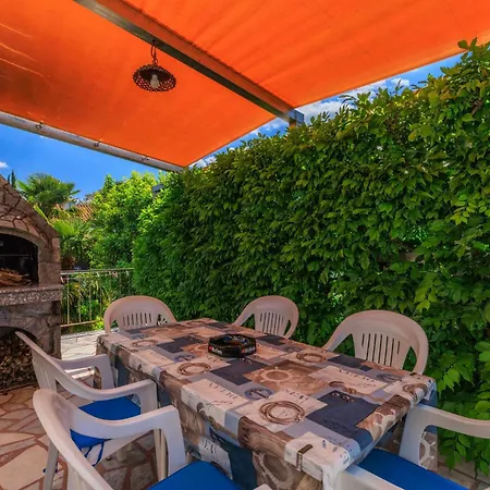 Rasa Apartman Malinska