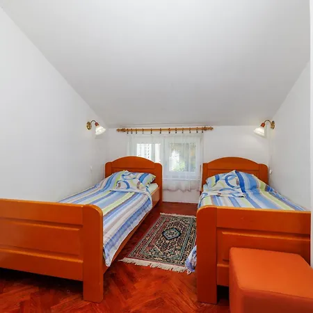 Rasa Apartament Malinska