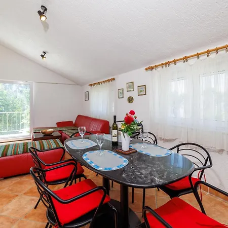 Apartament Rasa *